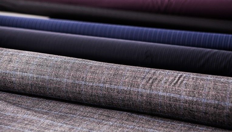 Chose from only the finest suit fabrics at a Senszio custom tailoring trunk show, hosted by our travelling tailors every month in cities around the world